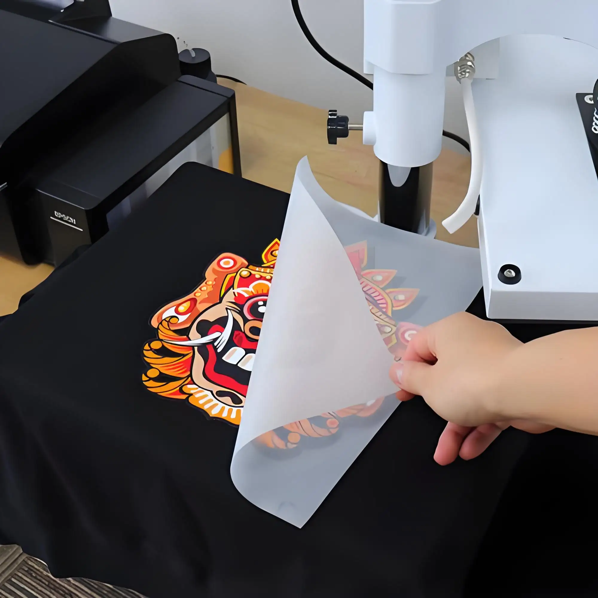 DTF PET Film Roll 75U Thickness Transfer Printed Gravure Heat Transfer Film Sheets for Clothing Application