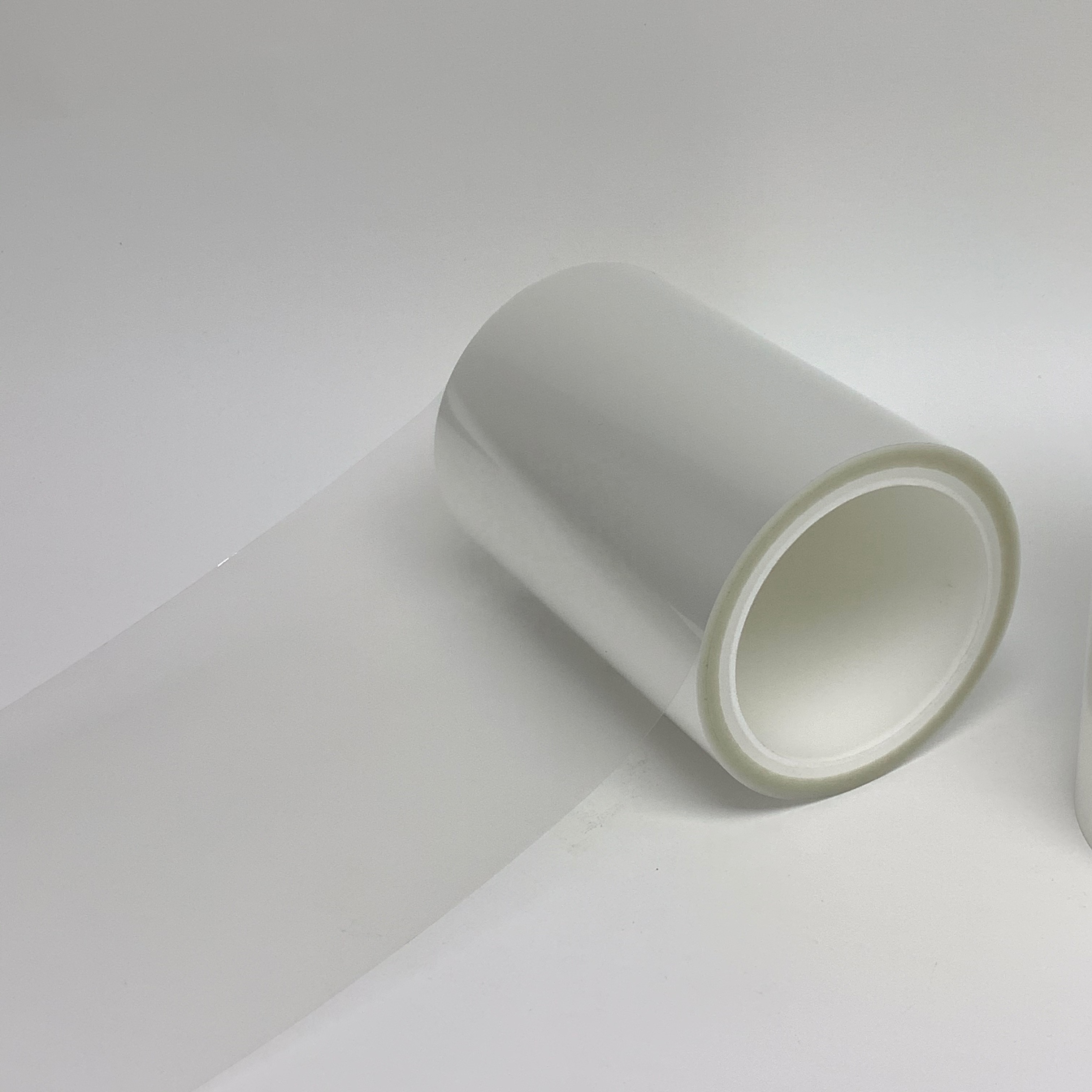 Factory Anti-Static PET 100micron Protective Film Soft High-Glossy Plastic Film 300m Roll Package for Stainless Steel Plate