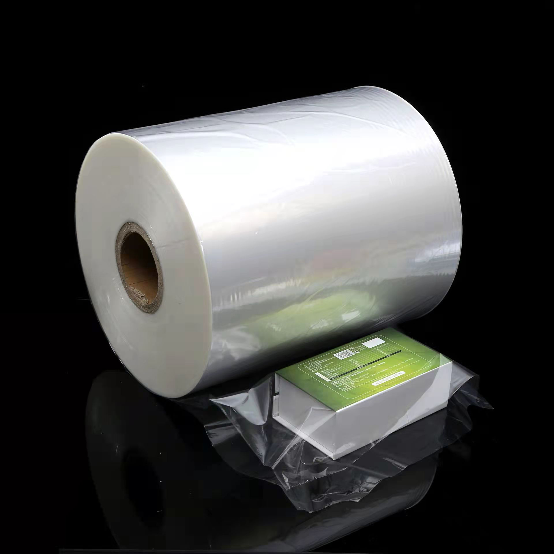 Wholesale BOPP Biaxially Oriented Polypropylene 50 Micron Glossy Transparent Anti-fog Soft Waterproof Casting Plastic Wrap Film